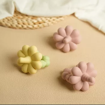 Flower Silicone Baby Teether: BPA-Free, Easy-Grip Relief